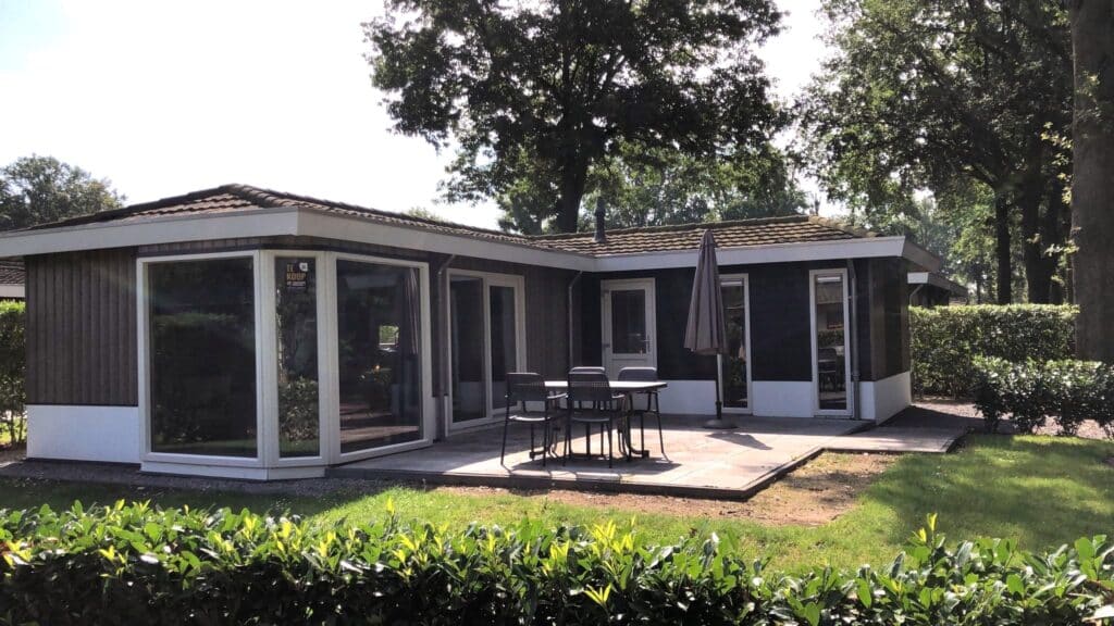 vakantiehuis vakantiehuis Limburg EuroParcs Limburg vakantiehuis EuroParcs Type L’Avenir L’Avenir 4 personen 4 persoons vakantiehuis kavel 439 recreatiewoning vakantiehuis te koop huisje in Limburg bungalowpark Limburg recreatiepark vakantiewoning EuroParcs vakantiehuis Nederland vakantiehuis kopen vakantiebungalow familievakantiehuis vrijstaand huisje luxe vakantiehuis weekendhuis Limburg recreatiebungalow bosrijke omgeving rustig gelegen huisje vakantiehuis met tuin parkhuisje recreatievakantie weekendje weg vakantie in Nederland vakantiehuis dichtbij natuur kindvriendelijk vakantiehuis huisje huren Limburg 4 personen bungalow