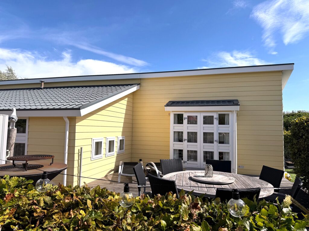Kavel 120 Strandgaper 120 Vakantiehuis 6p Huisje 6 personen Vakantie Zeeland Vakantiehuis Zeeland Zeeuwse kust Vakantie Renesse Strandpark Renesse Huisje Zeeland Vakantiehuis aan zee Luxe vakantiehuis Vakantiehuisje 6p Strandhuis Zeeland Vakantiehuis kust Vakantiepark Zeeland Vakantiehuis Renesse Zeeuws vakantiehuis Vakantiehuis tuin Vakantiehuis modern Huisje strand Vakantiehuis rustig Vakantiehuis familie Vakantiehuis kinderen Vakantiehuis luxe Vakantiehuis comfort Vakantiehuis gezellig Strand dichtbij Zee en duinen Vakantiehuis bos en zee