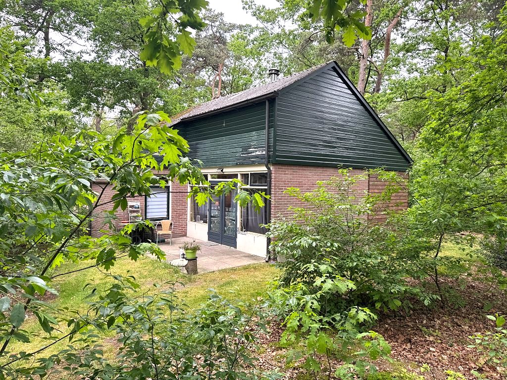 Type Bungalow 4 4p Kavel 75 Landal Park De Peel Bungalow 4 personen Landal De Peel buitenaanzicht Vakantiehuis Kavel 75 Landal Park De Peel ligging Type 4 bungalow in bosrijke omgeving Noord-Brabant Landal Park De Peel 4 persoons bungalow exterieur Gezellige vakantiebungalow 4 personen woonkamer Interieur bungalow 4 Landal De Peel zithoek Keuken in bungalow Type 4 Kavel 75 Slaapkamers bungalow 4 personen Landal Park De Peel Terras bij bungalow Kavel 75 in groene omgeving Rustige ligging bungalow Landal De Peel natuurzicht Vakantiehuisje 4 personen Brabantse natuur Bungalow 4 park Landal De Peel wandelomgeving Groene omgeving Kavel 75 Landal vakantiepark Landal Park De Peel vakantieverblijf 4 personen
